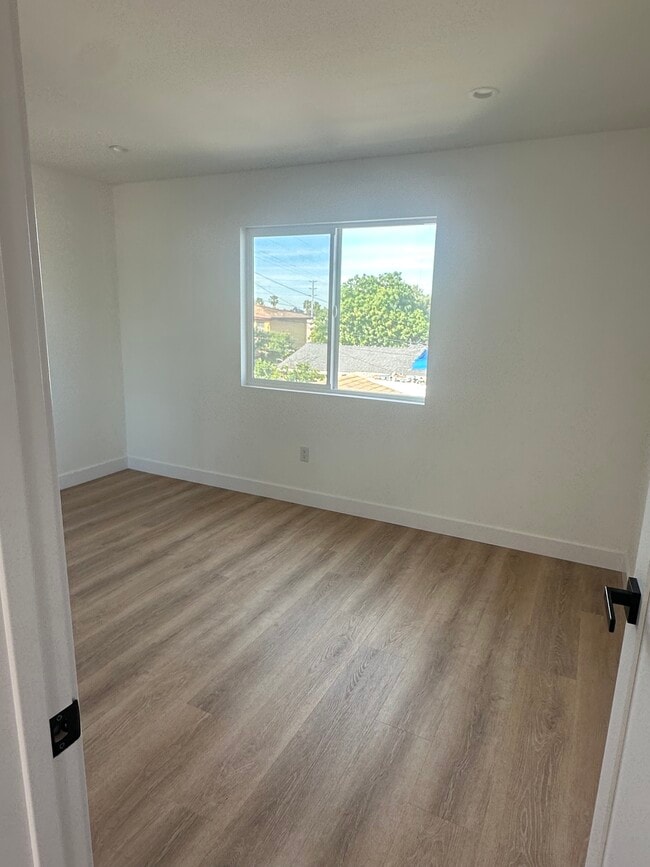 Building Photo - 3777 Logan Ave