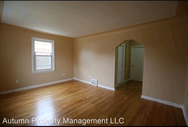 Building Photo - 3 br, 1 bath House - 16207 Manchester Avenue