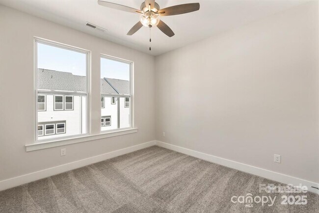 Building Photo - 312 Ferebee Pl