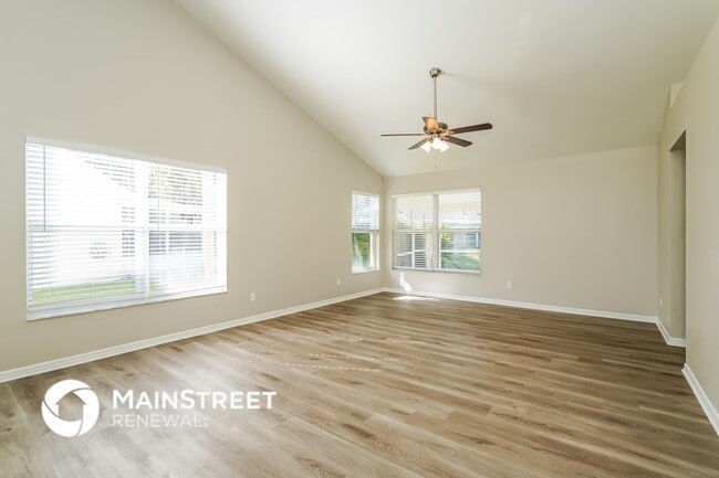 Building Photo - 9131 Buttercup Ct