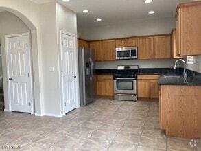 Building Photo - 5908 Grechetto Ct