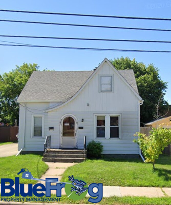 321 6th St, Menasha, WI 54952 Condo for Rent in Menasha, WI