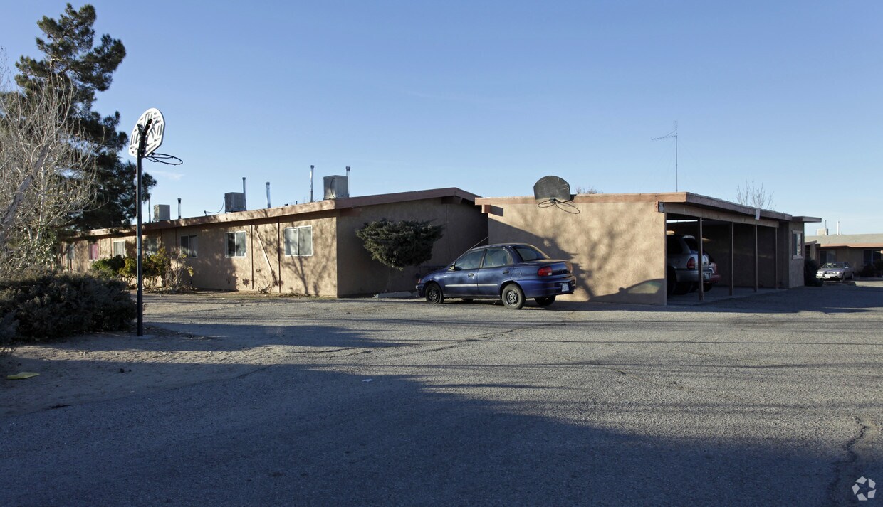 Foto principal - 17592 Lemon St