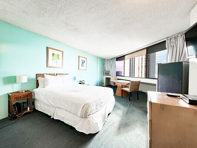 Building Photo - Furnished Condo with Ocean Views