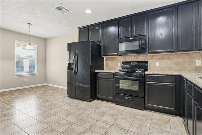 Building Photo - 19534 Aventine Plantation Dr