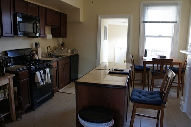 Foto del edificio - 818 Hollins St