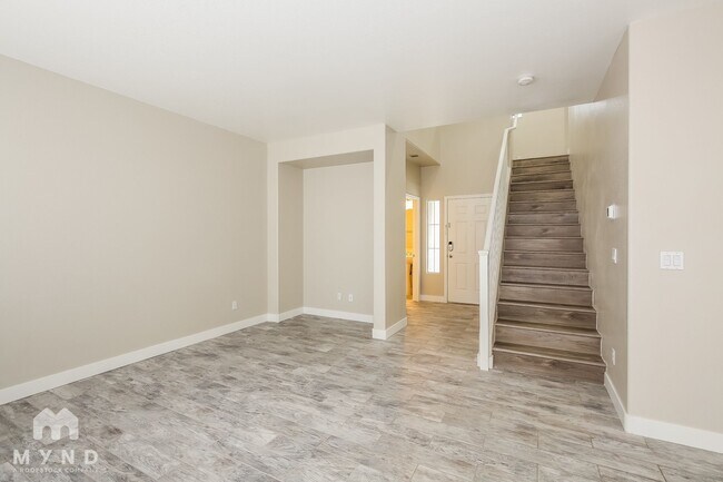 Foto del edificio - 1227 Sunny Acres Ave