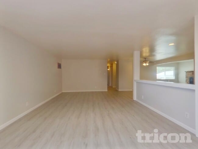 Building Photo - 3310 Heights Dr