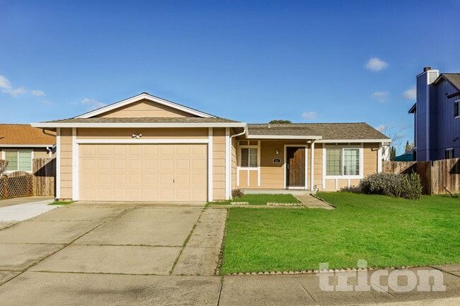 Building Photo - 607 Placer Ln