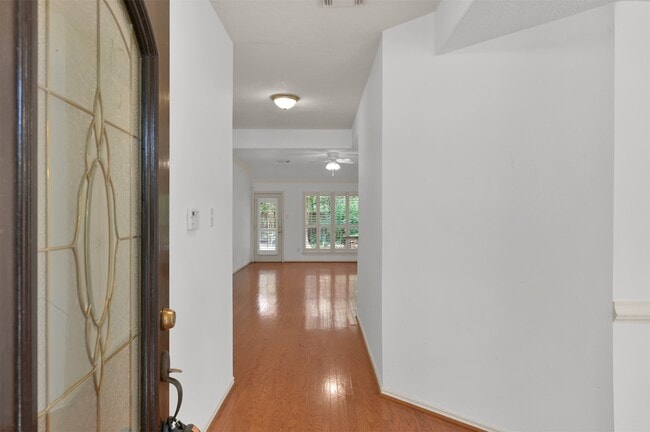 Building Photo - 166 Burgandy Vine Ct