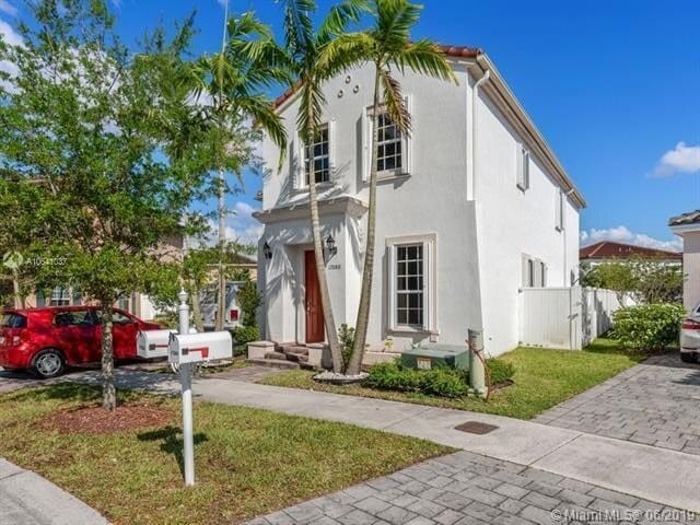 Foto principal - 17088 SW 90th Way