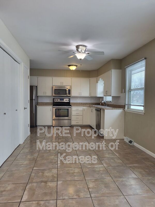 Foto del edificio - 3660 SE Shawnee Heights Rd