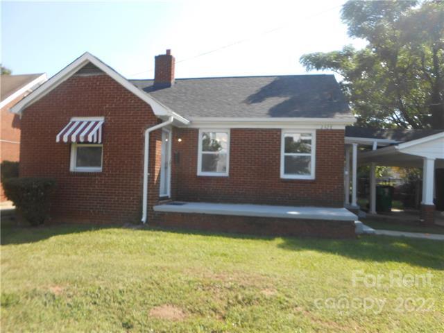 Building Photo - 2428 Statesville Ave