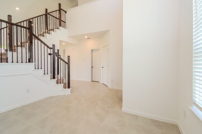 Foto del edificio - 9451 Vis Fls Trce