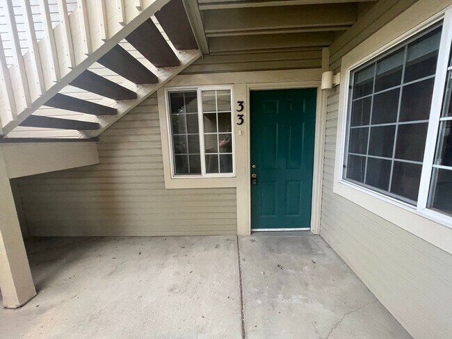 Foto del edificio - Great Condo Near Campus West