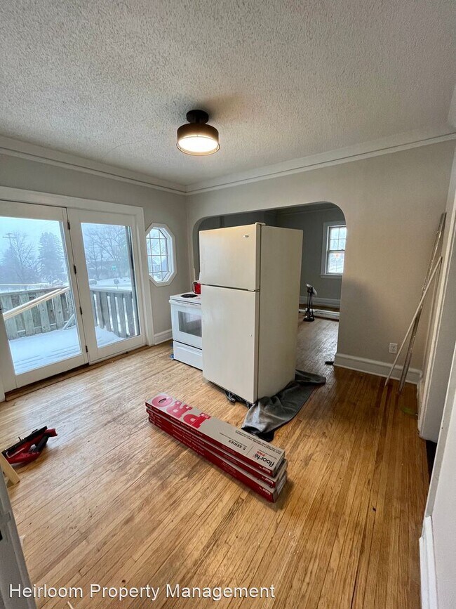 Building Photo - 3 br, 1.5 bath House - 804 N 20th Ave E