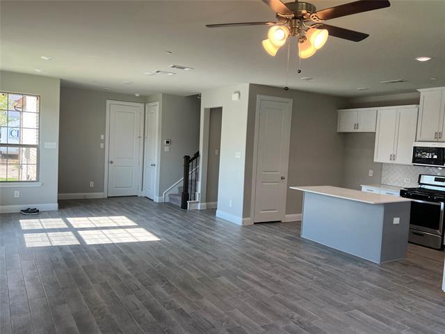 Building Photo - 521 Sequoia St