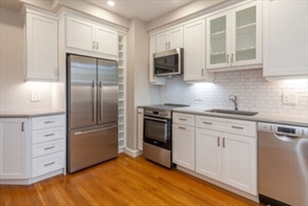 Building Photo - 77 Francis Ave