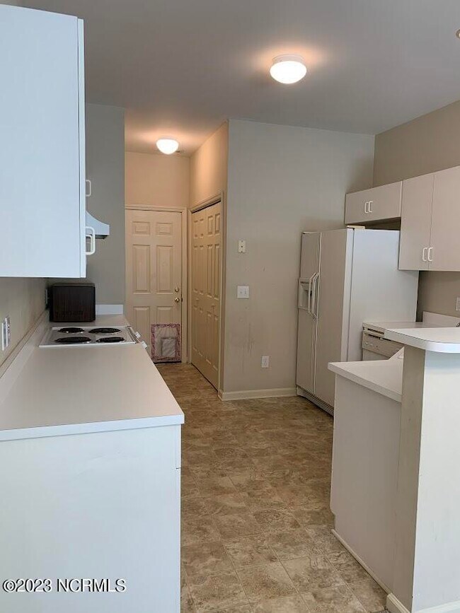 Building Photo - 3917 Mayfield Ct