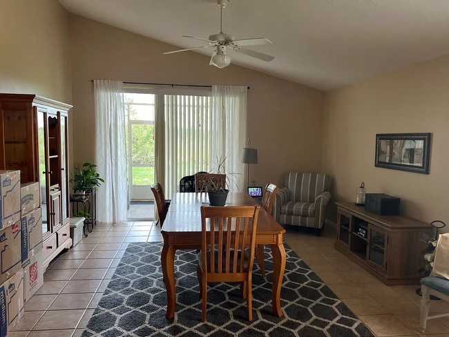 Building Photo - 5235 Marbella Isle Dr