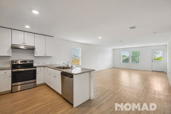 Building Photo - Charming 3BR House in San Antonio