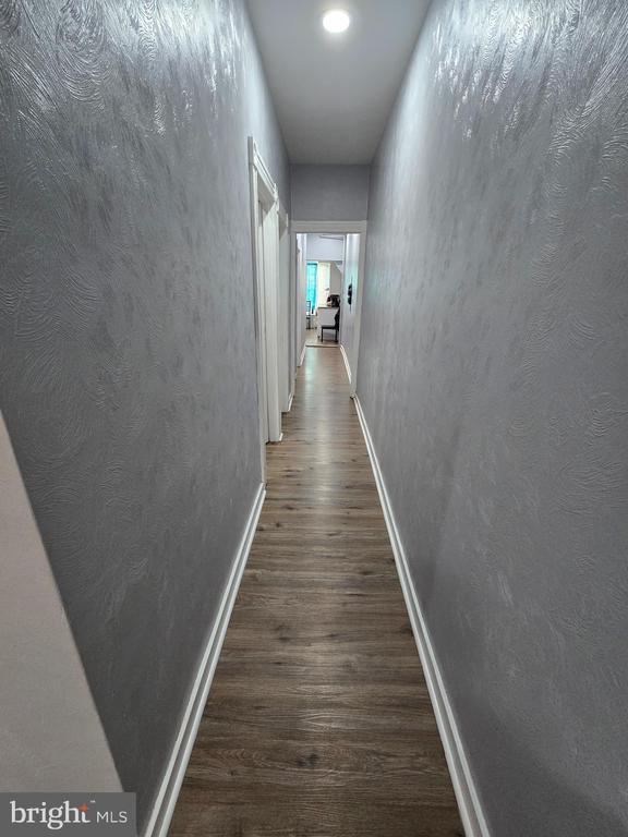 Building Photo - 110 W Douglass St