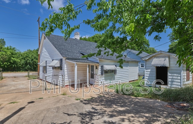 Photo - 213 A St House