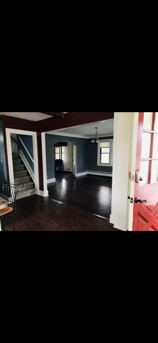 Building Photo - 2185 N Hickory Ridge Rd
