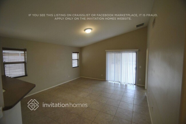 Foto del edificio - 25704 W St Kateri Dr