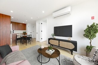 Building Photo - Brand New Stuning 1 BED in Crown Heights!