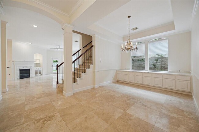 Foto del edificio - 1215 Campton Ct
