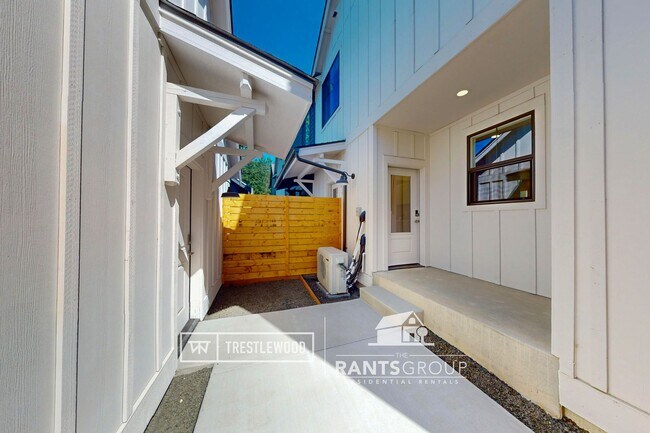 Foto del edificio - Brand New! Modern Home in Trestlewood – Wh...