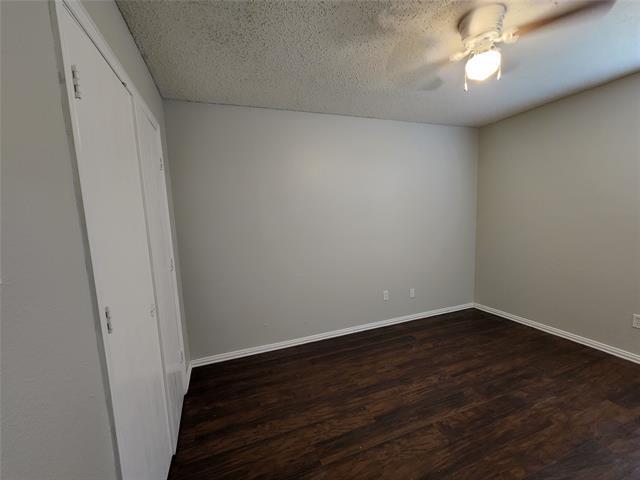 Building Photo - 1225 Lake Haven Dr