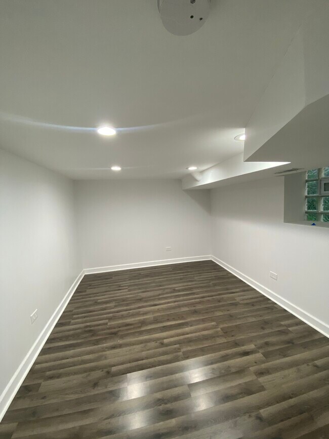 Foto del edificio - 1656 N Luna Ave
