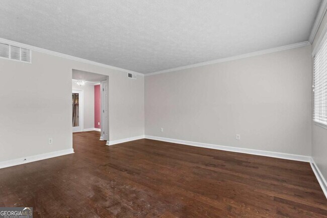 Foto del edificio - 120 Biscayne Dr NW