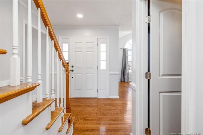 Foto del edificio - 3320 Benson Pl