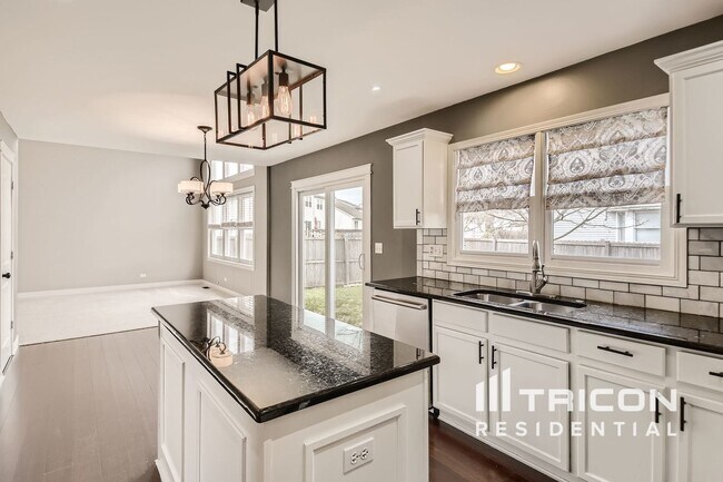 Foto del edificio - 4805 Goodhue Ln