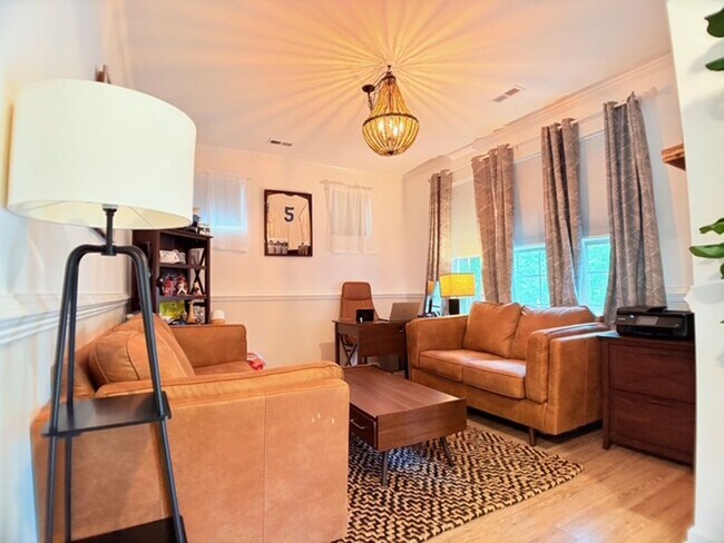 Foto del edificio - 3328 Hickory Neck Blvd