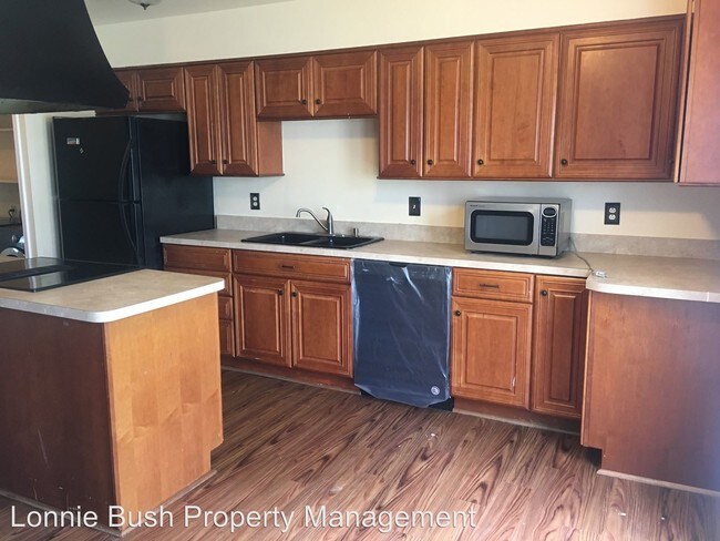 Foto del edificio - 4 br, 2.5 bath House - 4712 Whitetail Ct