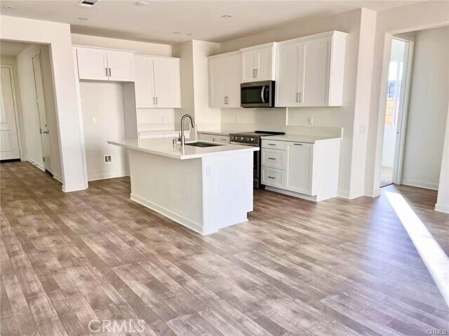 Building Photo - 16062 Jaegar Ln