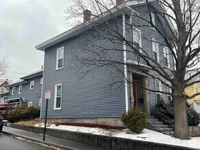 Building Photo - 62 Washington St