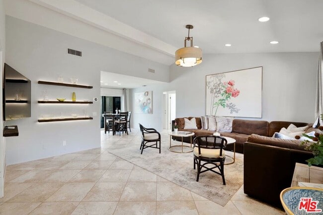 Building Photo - 73415 Royal Palm Dr