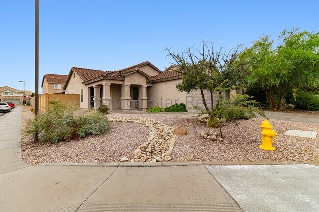 Foto del edificio - 3823 W White Canyon Rd