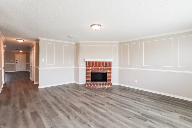 Foto del edificio - 6120 Countess Ln