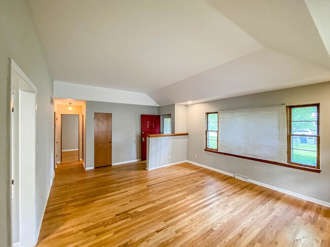 Living Room Area - 820 N Loomis St