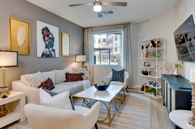 1BR, 1BA - 777SF - Living Room - Echo Biltmore