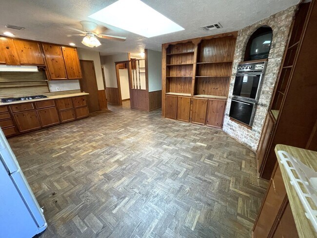 Foto del edificio - 770 Peyton Dr, Beaumont, TX 77706