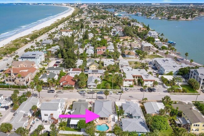 Foto del edificio - 108 11th Ave