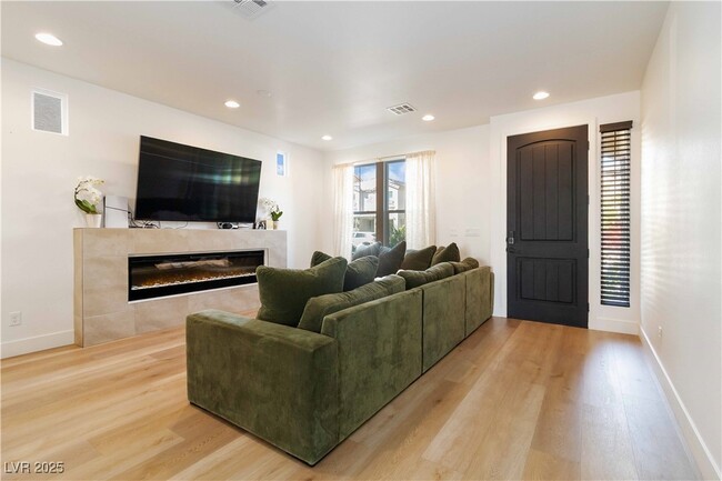 Foto del edificio - 9758 Hawk Crest St