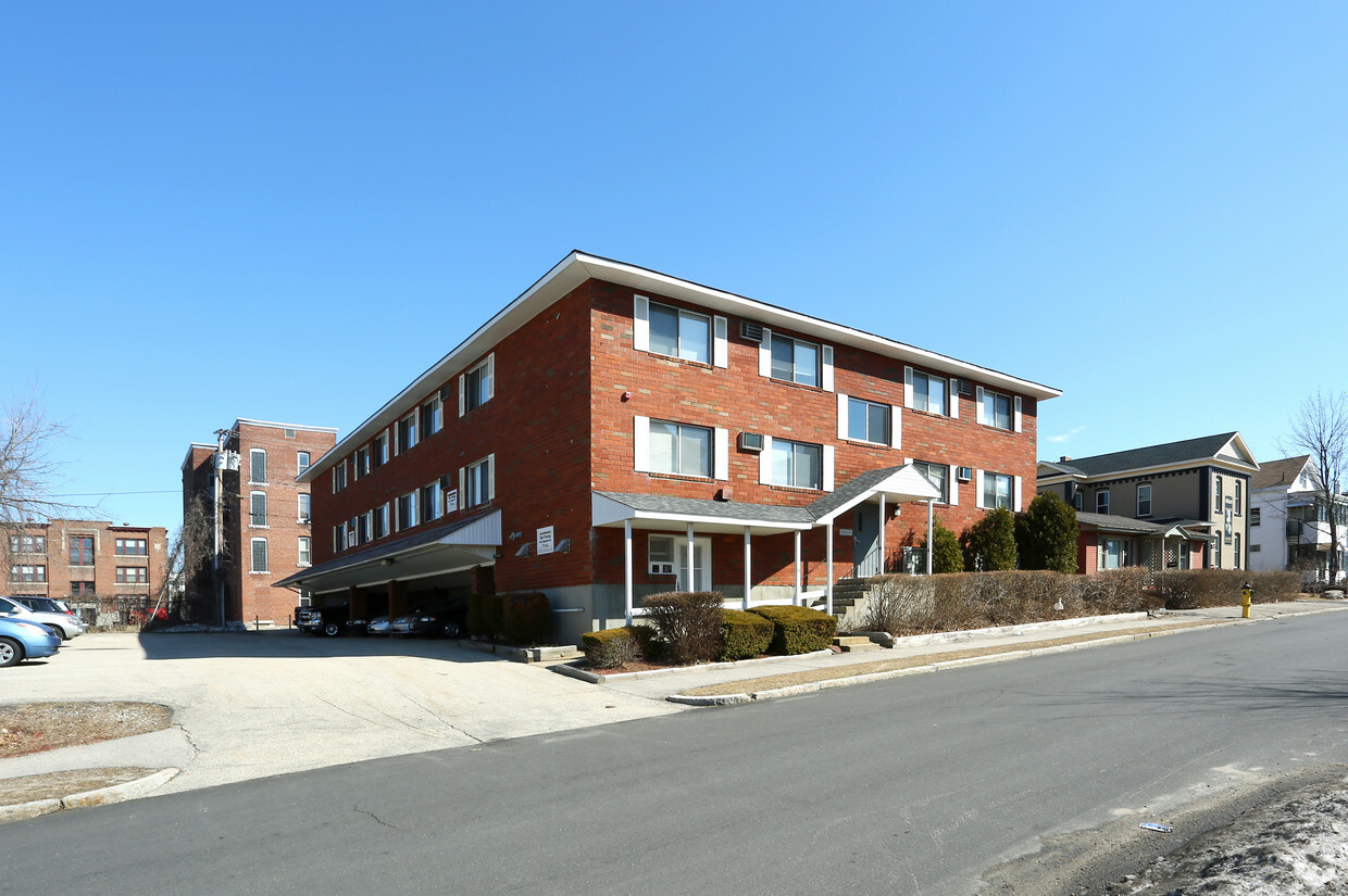 Building Photo - 32 Myrtle Street Apartments